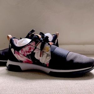 Crappy Floral Ted Baker London